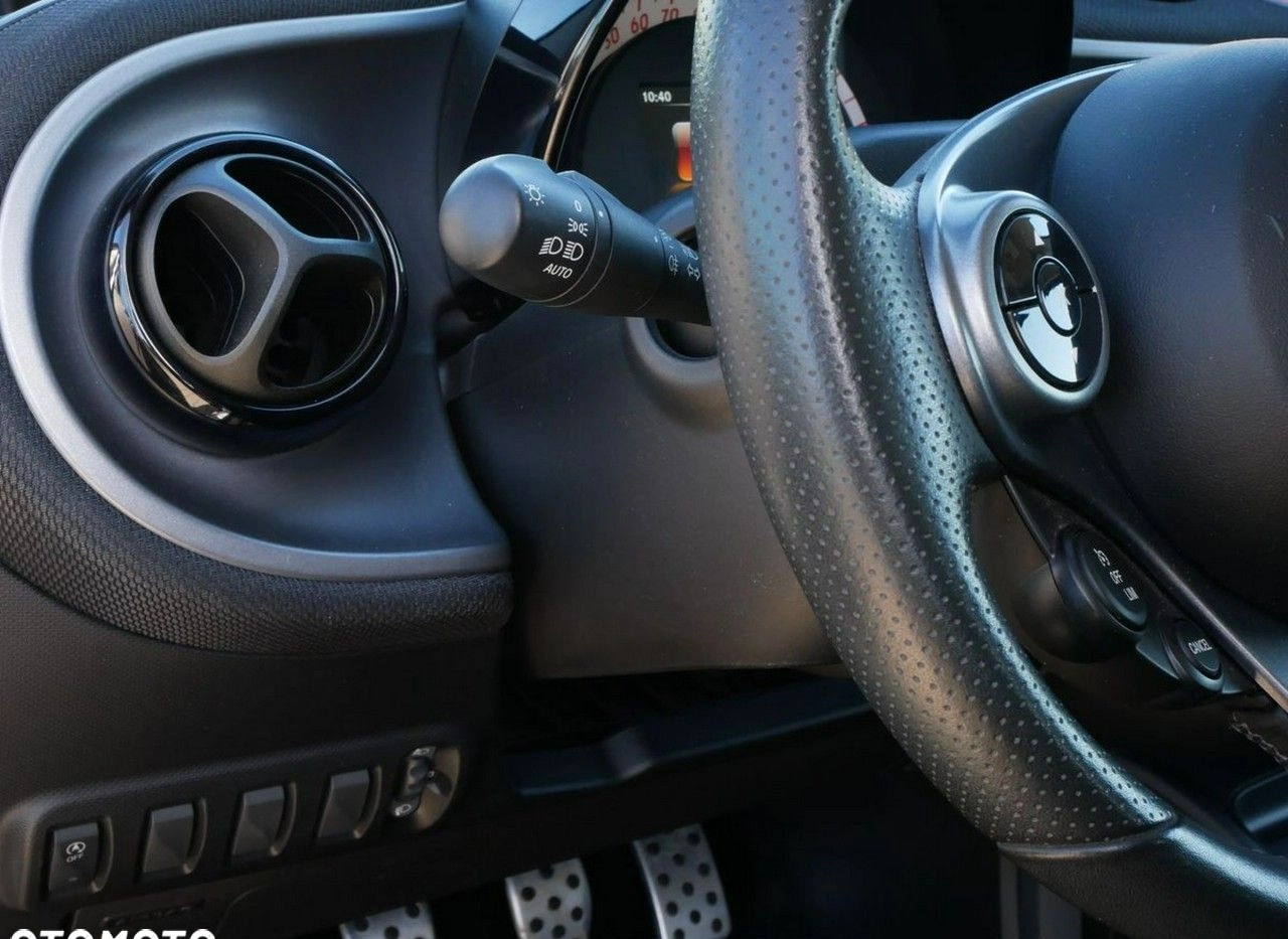 Smart Forfour cena 39800 przebieg: 38000, rok produkcji 2018 z Krzywiń małe 596